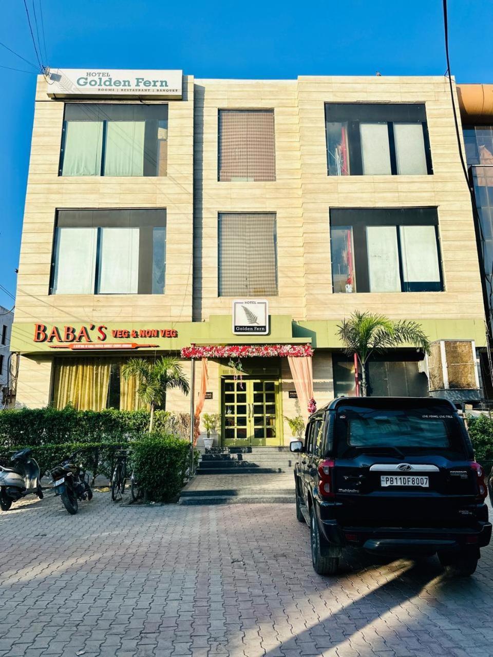 Hotel Golden Fern Patiāla Zewnętrze zdjęcie